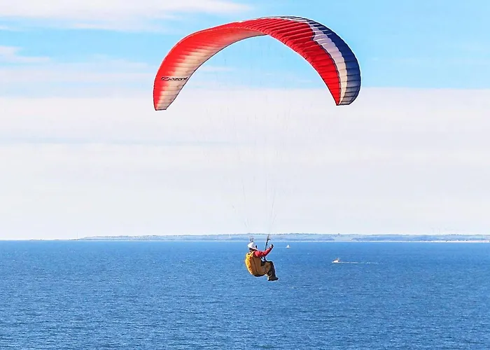 7 Person In Struer-by Traum